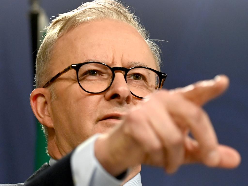 SYDNEY, AUSTRALIA - NewsWire Photos DECEMBER 23, 2022: Australian Prime Minister Anthony Albanese hold a press conference at the Sydney office.Picture: NCA NewsWire / Jeremy Piper