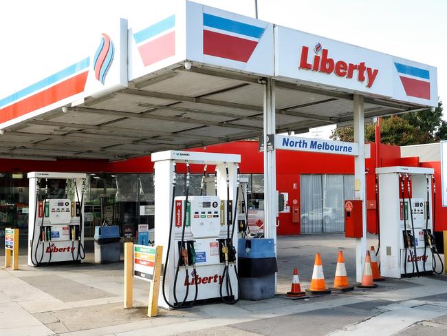 MELBOURNE, AUSTRALIA - NewsWire Photos 15 MARCH 2022 : Petrol prices continue to rise across Australia and the world after RussiaÃs invasion of Ukraine. No customers are filling up at this petrol station in North Melbourne. Picture: Ian Currie.