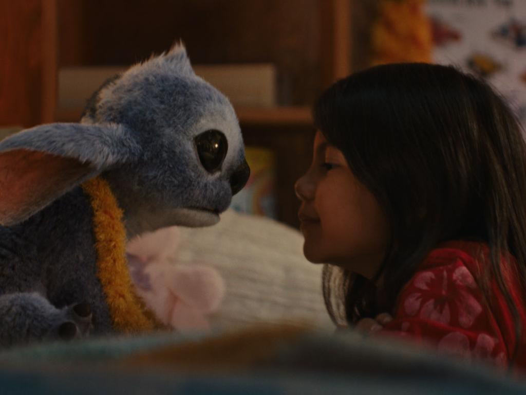 Stitch and Maia Kealoha as Lilo in Disney’s live-action Lilo & Stitch.