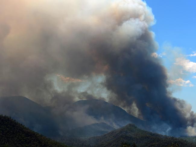 The bushfire at Hervey Range continues to burn today along with a few others in the region also. This picture taken from the lookout at top of the range.