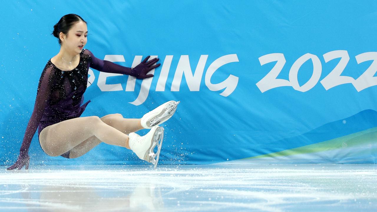 Zhu Yi took a nasty tumble. (Photo by Harry How/Getty Images)