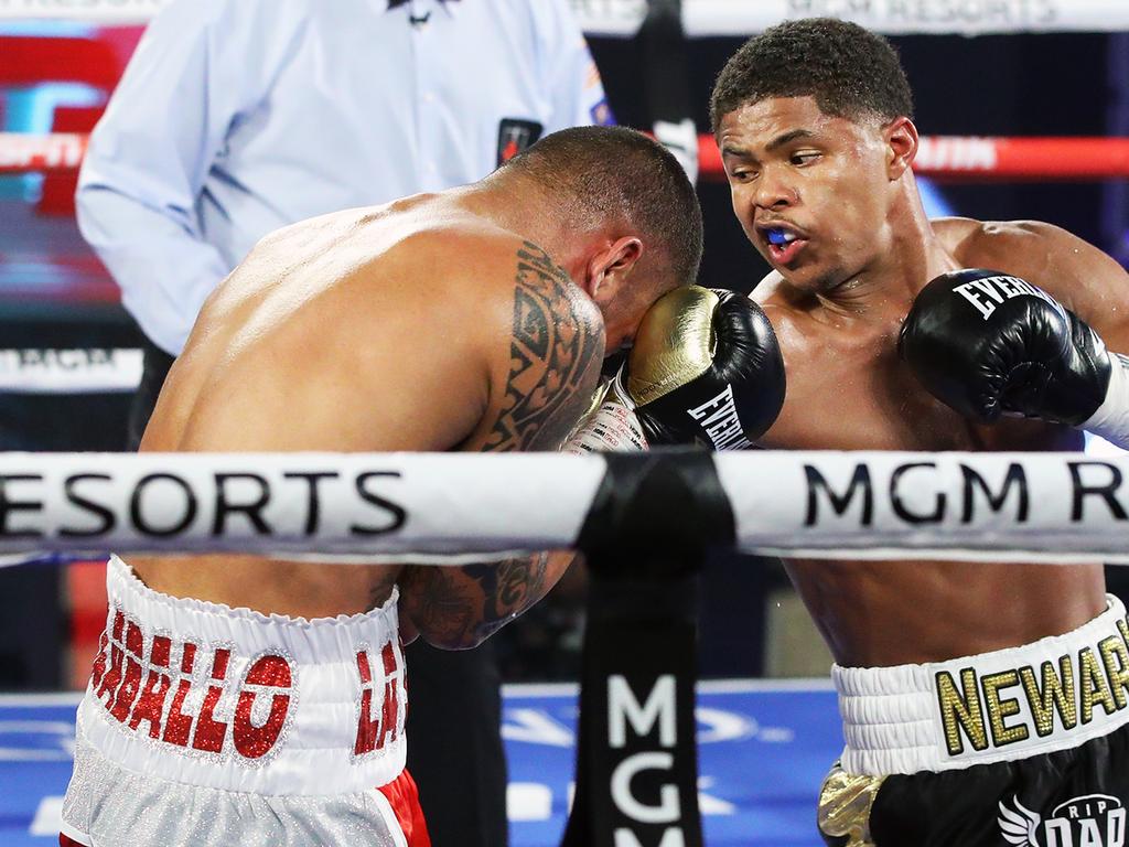 Shakur Stevenson punches Felix Caraballo.