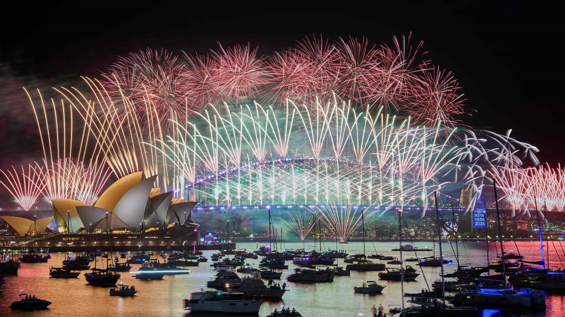 Sydneysiders commended for being well behaved on New Year's Eve