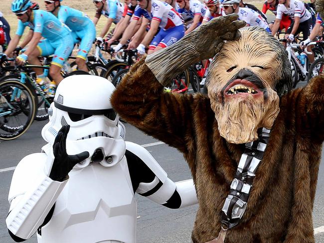 TOUR DOWN UNDER - Stage 1 - Prospect to Lyndoch. Star Wars characters in Williamstown cheer on the peloton. Photo Sarah Reed.