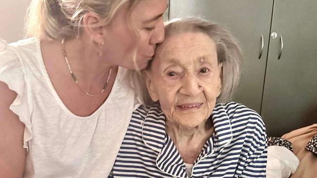 Ballina centenarian Mavis Austin with her granddaughter Jasmin. Picture: Denise Alison