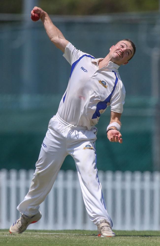 Sandgate Redcliffe vs. Northern Suburbs in second grade. Photo by Stephen Archer