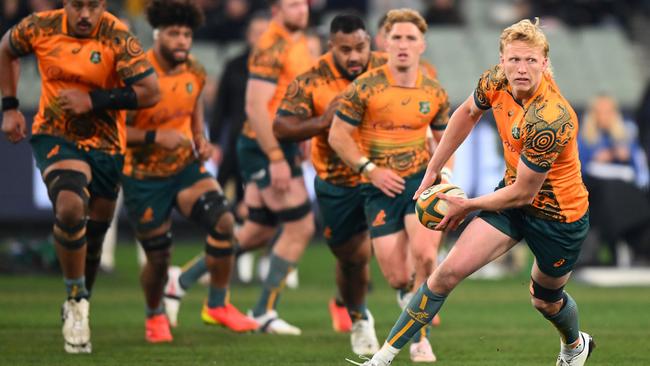 Carter Gordon of the Wallabies passes the ball during the The Rugby Championship and Bledisloe Cup match between the Wallabies and the New Zealand All Blacks at Melbourne Cricket Ground on July 29, 2023. Picture: Morgan Hancock/Getty Images