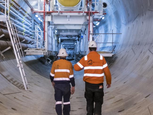 The Metro Tunnel’s first tunnel boring machine (TBM) is making steady progress creating one of the Project’s twin rail tunnels under North Melbourne. Concrete segments are arranged in rings as the TBM advances to form the walls of the Metro Tunnel.(Note: this is TBM ‘Joan’, named after Victoria’s first female Premier Joan Kirner.)  SOURCE: STATE GOVERNMENT