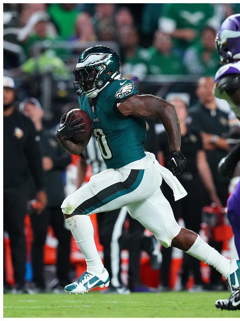 Philadelphia Eagles offensive tackle Jordan Mailata (68) warms up before an  NFL football game against the Minnesota Vikings on Thursday, Sept. 14,  2023, in Philadelphia. (AP Photo/Matt Rourke Stock Photo - Alamy