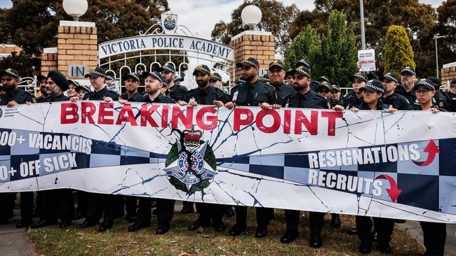 MELBOURNE, AUSTRALIA- NewsWire November 14, 2024: Victorian Police stage a walkout protest at Victorian Police Academy in Glen Waverley over ongoing industrial relations pay disputes. Picture: NewsWire / Nadir Kinani