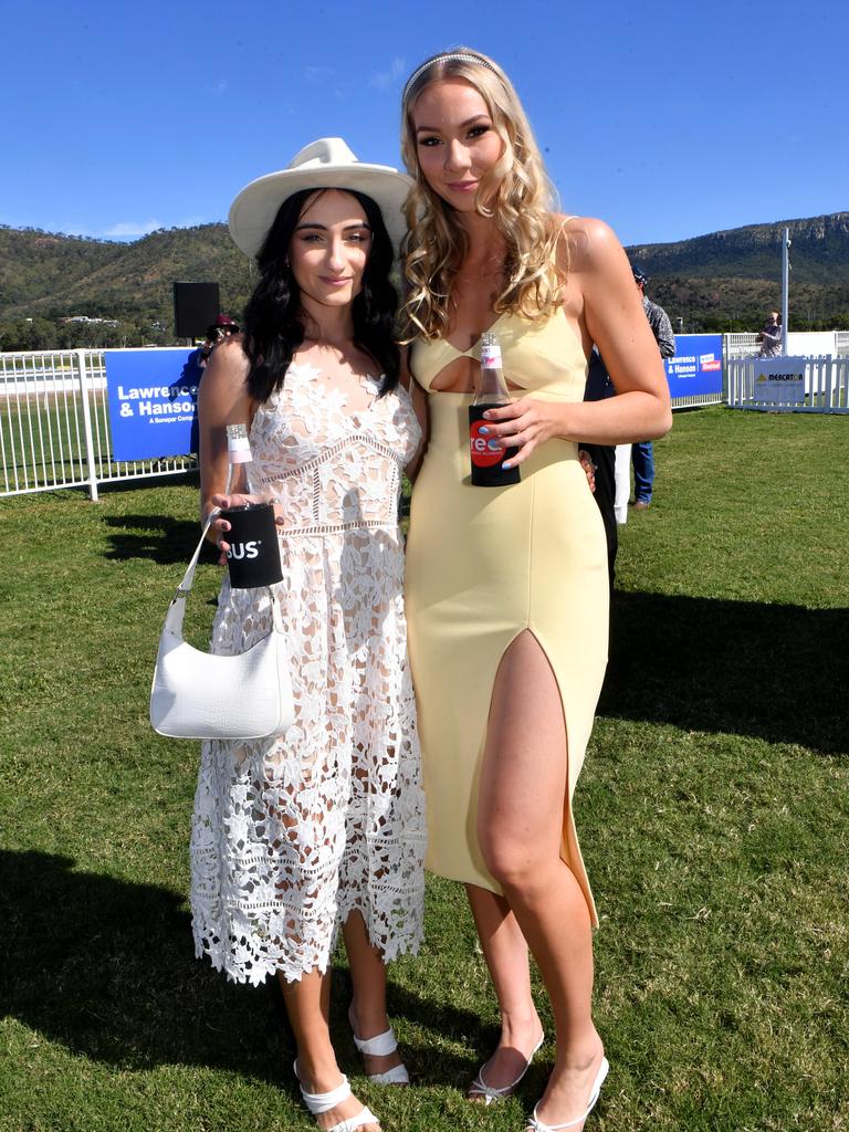 2YO Family Race day at Cluden Park. Eliza Broughall and Chloe Cooper. Pictrue: Evan Morgan