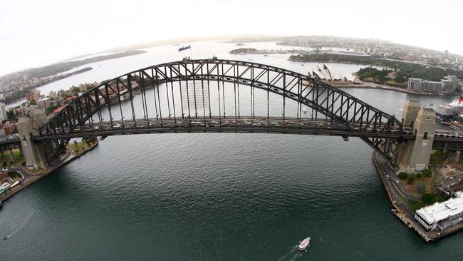 Sydney Harbour Bridge Traffic Caused By Man Climbing | News.com.au ...