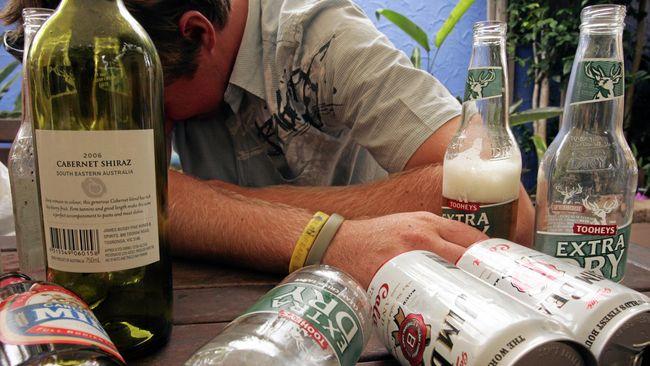 Hangover cure after a big night out.Photo Nicholas Falconer / Sunshine Coast Daily