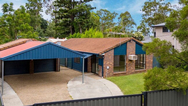 33 Brennan Street, Bellbird Park, is for sale and pitched to investors