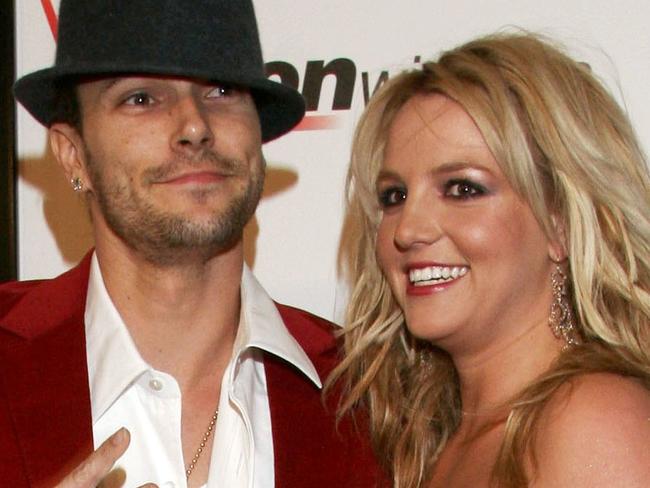 HOLLYWOOD - FEBRUARY 06: Musicians Britney Spears and Kevin Federline arrive at the 2006 Grammy Nominees party with Kanye West, hosted By Verizon Wireless and Rolling Stone Magazine at the Avalon Hollywood, on February 6, 2005 in Hollywood, California. (Photo by Matthew Simmons/Getty Images for Rolling Stone)