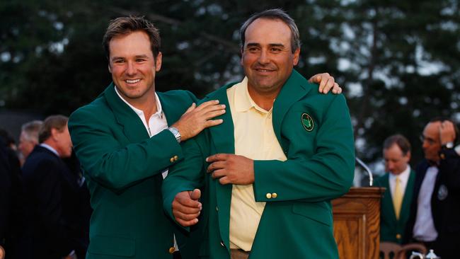 Angel Cabrera gets his 2009 Master green jacket.