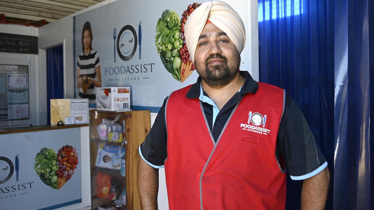 FoodAssist Toowoomba manager Harvinder Khalsa.