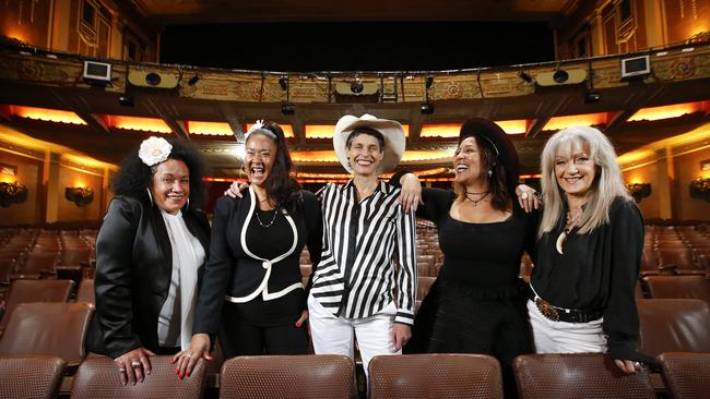 Vika and Linda Bull, Deb Conway, Kate Ceberano and Wendy Matthews resume the APIA Good Times tour. Picture: David Caird.