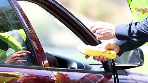 A Mooroopna mother who was drug driving and had a manâs licence and bank card in her handbag has faced the Shepparton Magistrates' Court. (Generic image) Picture: Mark Stewart