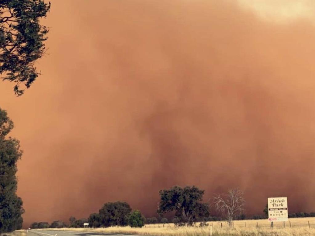 Deputy Prime Minister Michael McCormack captured this scene at Ariah Park in central NSW 