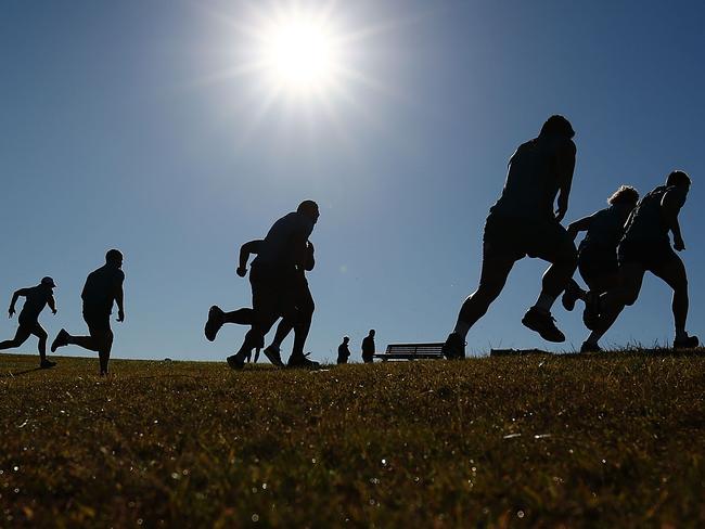 SYDNEY, AUSTRALIA - JULY 22:  Wallabies players run during a Wallabies hills training session on July 22, 2017 in Sydney, Australia.  (Photo by Brendon Thorne/Getty Images)