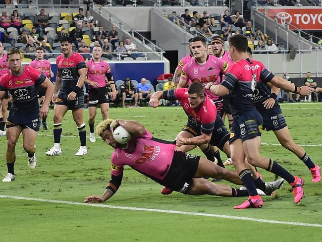 Viliame Kikau lunges out to score a try. Picture: Ian Hitchcock/Getty Images