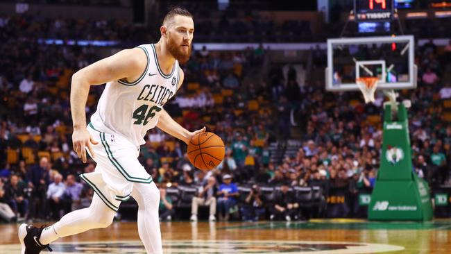 Aron Baynes.