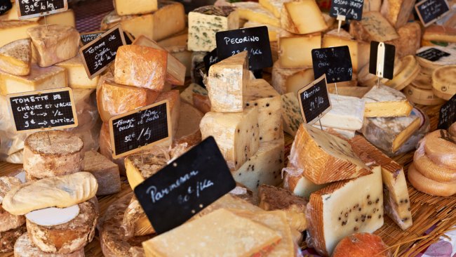 5 cheeses you must try in France