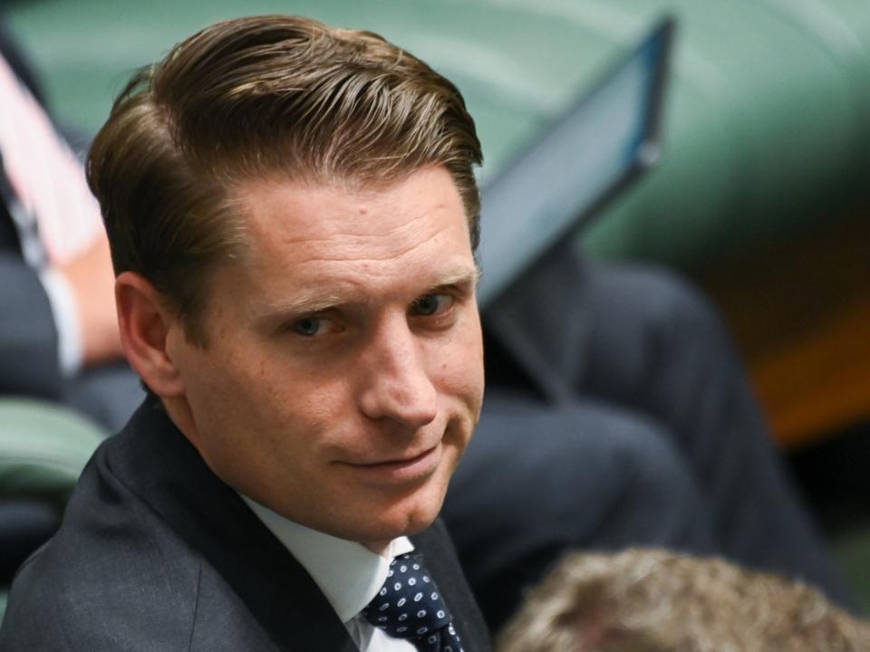 Andrew Hastie slams government’s ‘half-baked’ ADF overseas recruiting policy 