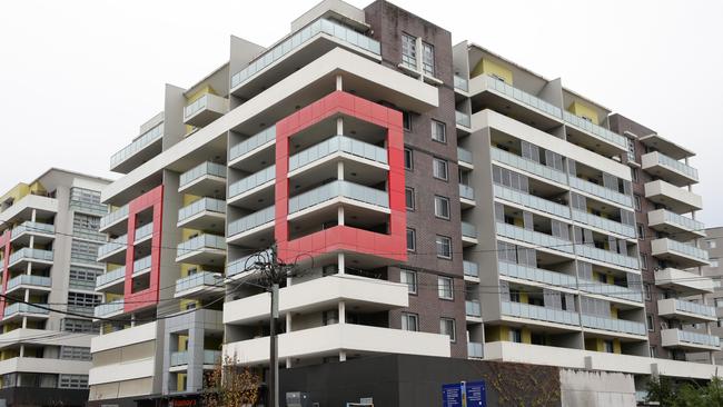 The Bankstown apartment block where in Connie Zhang died. Picture: Jonathan Ng