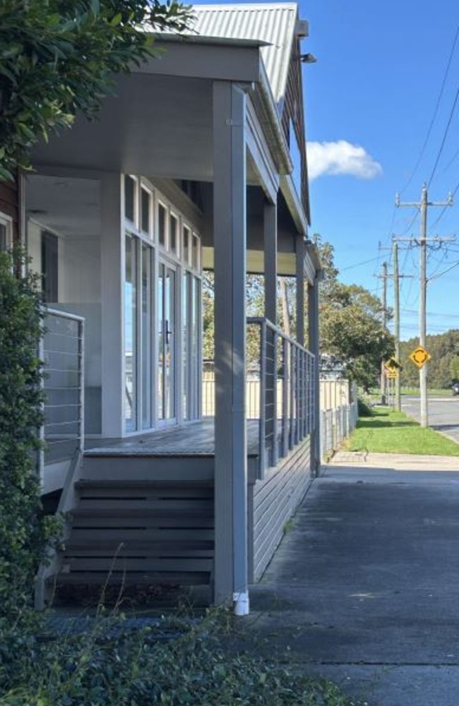 The approved medical clinic would share a similar aesthetic to the existing women's health clinic.