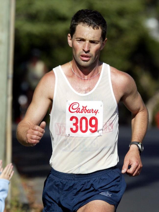 Mr Oliver also represented Tasmania on the road and in cross country and Australia.