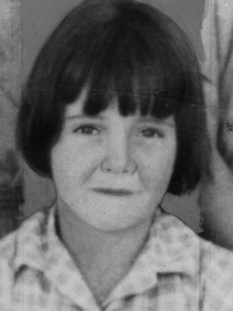 <p>School photo of Arnna Beaumont.</p>