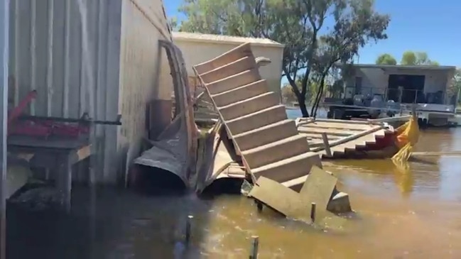 Jodie Reynolds tours her property, Foxtale Houseboats at Morgan