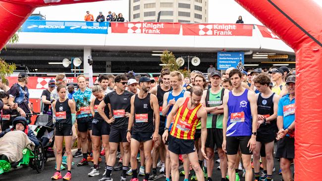 Point to Pinnacle, Sunday 19th November 2023. The start of the Point to Pinnacle race at Wrest Point Casino. Picture: Linda Higginson