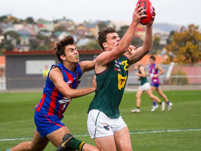 Jackson Callow marks strongly during a Tasmanian Devils match against Oakleigh Chargers during the 2019 NAB League season. Picture: SOLSTICE DIGITAL