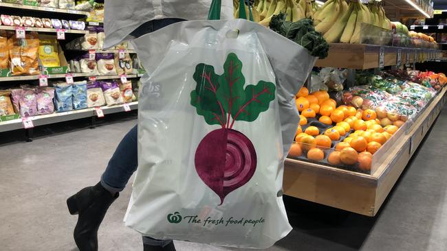 Woolworths is handing out free reusable plastic bags until July 8.