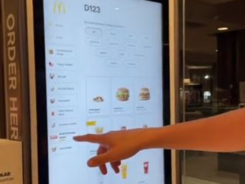 The teen ended up paying $5 for 20 nuggets, pocketing a $10 saving. Picture: TikTok/lukeurda