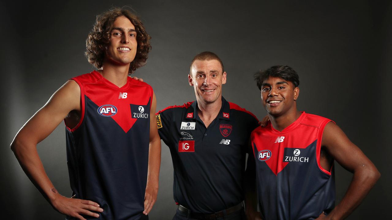 Melbourne coach Simon Goodwin with his new draftees Luke Jackson and Kysaiah Pickett. Picture: Michael Klein