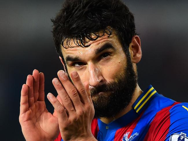 SWANSEA, WALES - NOVEMBER 29: Mile Jedinak of Crystal Palace applauds the crowd after the Barclays Premier League match between Swansea City and Crystal Palace at Liberty Stadium on November 29, 2014 in Swansea, Wales. (Photo by Mike Hewitt/Getty Images)