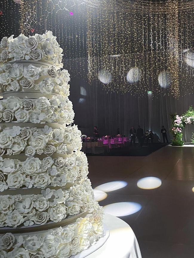 With more than 600 sugar flowers, the cake took more than 2000 man-hours to create. Picture: Lyons Den Cakes