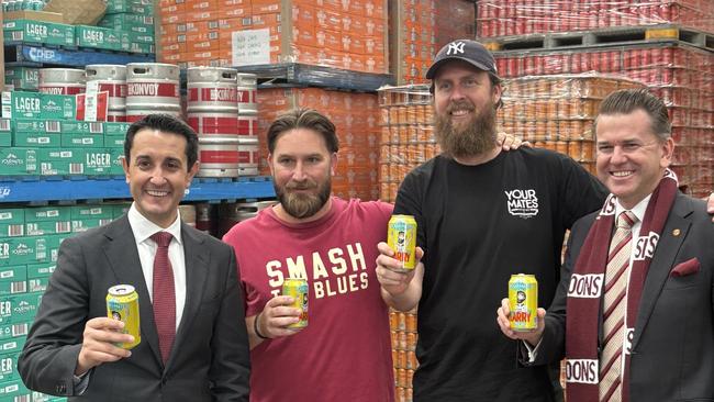 QLD Premier David Crisafulli and Deputy Premier Jarrod Bleijie with Your Mates Brewery owners Matt Hepburn and Christen McGarry.