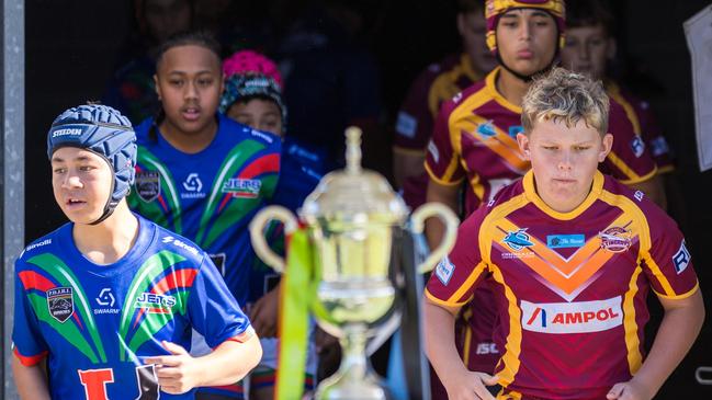 (L-R) Minchinbury's James Mahutariki and Kurnell's Knox Gordon run out, U13s Minchinbury Jets v Kurnell Stingrays, Luke Lewis Cup, Saturday, June 7, 2025 at Windsor Sports Complex. Picture: Adam Wrightson Photography