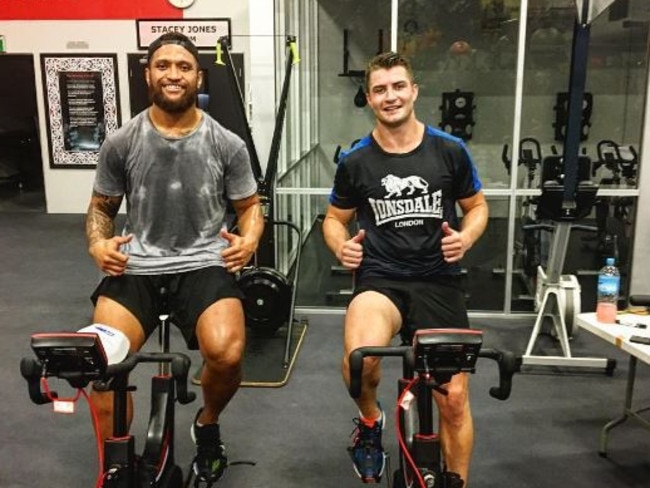 Kieran Foran and Manu Vatuvei train together during the off-season.