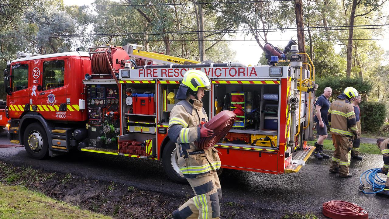 Man accidentally shoots himself in alleyway in Dandenong, Victoria ...