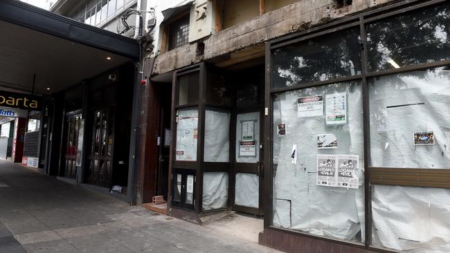 High vacancy rates on Fitzroy St are being blamed on rising crime. Picture: Kylie Else