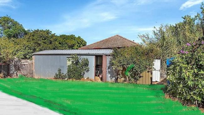 A green swipe can be seen on one of the photos of the MS Paint-style touch-up. Picture: Property Gurus SA