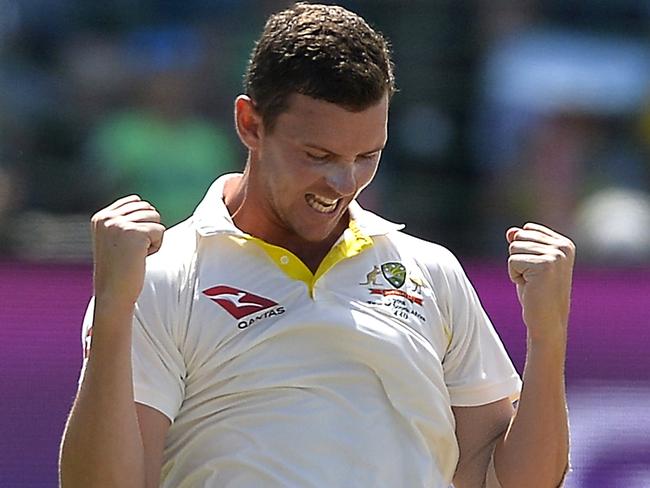 PORT ELIZABETH, SOUTH AFRICA - MARCH 10: Josh Hazlewood of Australia wins the appeal lbw Hashim Amla of South Africa. The decision was reviewed and overturned during day 2 of the 2nd Sunfoil Test match between South Africa and Australia at St Georges Park on March 10, 2018 in Port Elizabeth, South Africa. (Photo by Ashley Vlotman/Gallo Images/Getty Images)