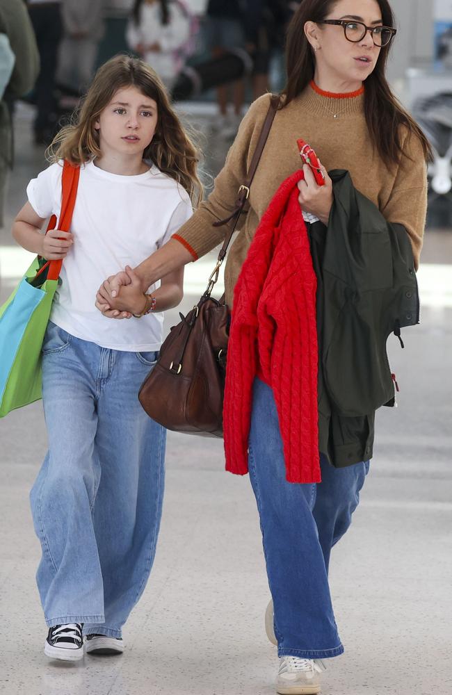 Kate and Mae kept it casual at the airport. Picture: Media Mode