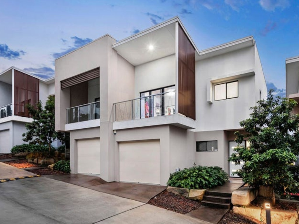 Brisbane Broncos superstar Kotoni Staggs scores dream home